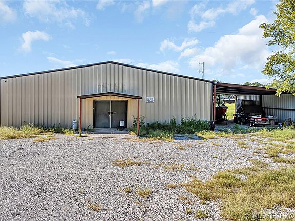 3rd image of 12367 Renick Rd