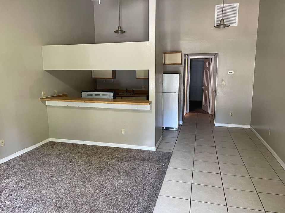 2nd image of 2291 Sandpiper St