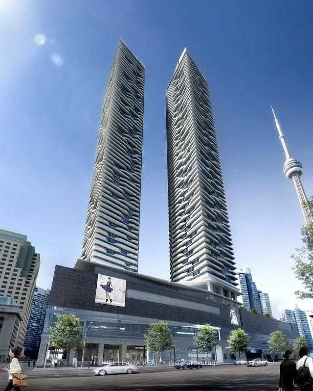 Harbour Plaza — Photo 1
