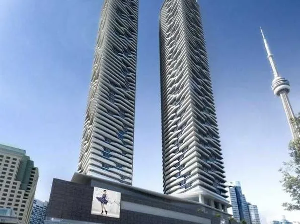 100 Harbour St, Toronto, ON
