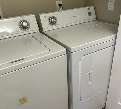 4th image of 2929 W Yorkshire Dr Unit 1105
