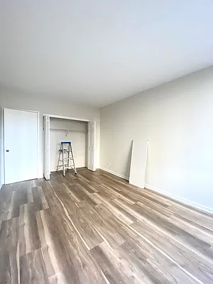 Rented by Bond New York | media 7