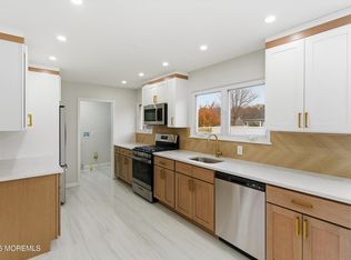 975 Hunt Drive, Toms River, NJ 08753