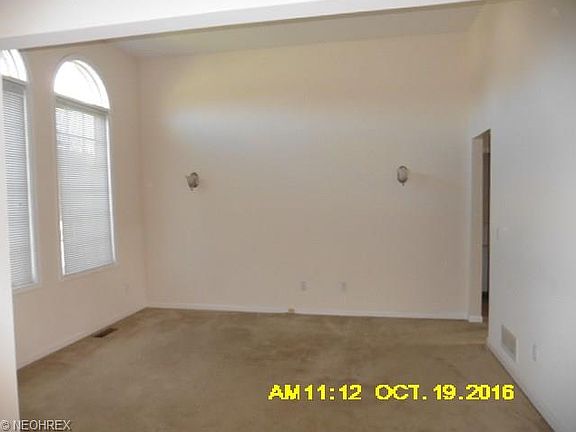 3rd image of 27450 Tinkers Valley Dr
