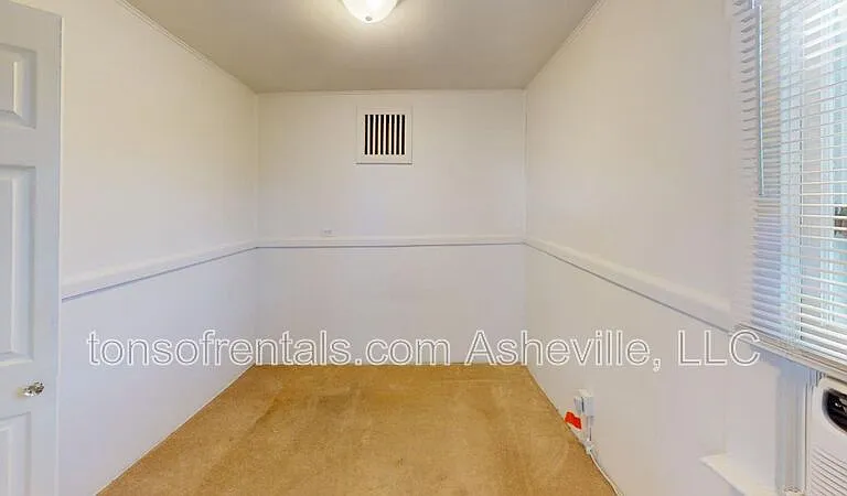 326 Spring St #A — Photo 7