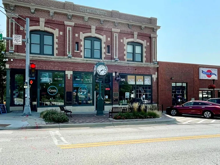 5101 Webster St — Photo 32