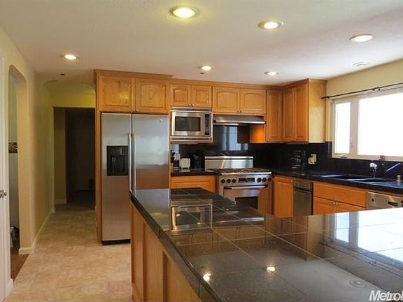3rd image of 2210 Big Nugget Ct