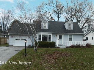 2722 Wellesley Dr, Saginaw, MI 48603