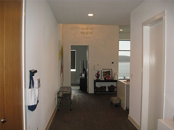 2nd image of 5017 Green Shore Cir