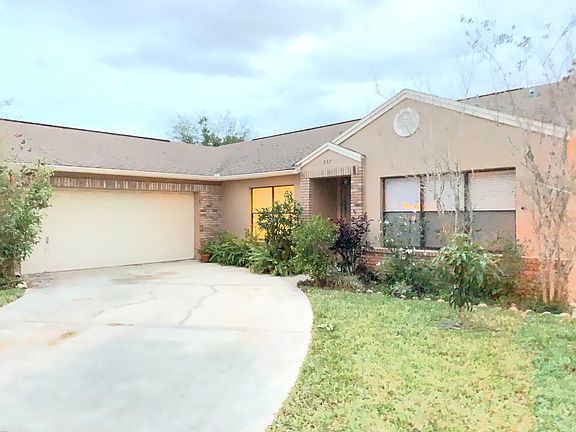 4th image of 267 Stillwater Dr