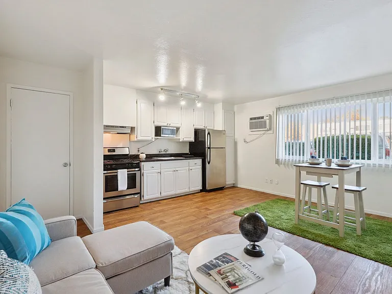 Academy Lane Apartment Homes — Photo 12