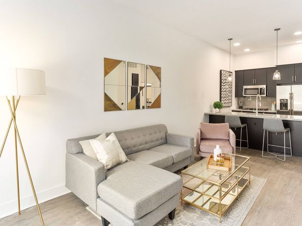 240 W Osborn Rd #1-3004