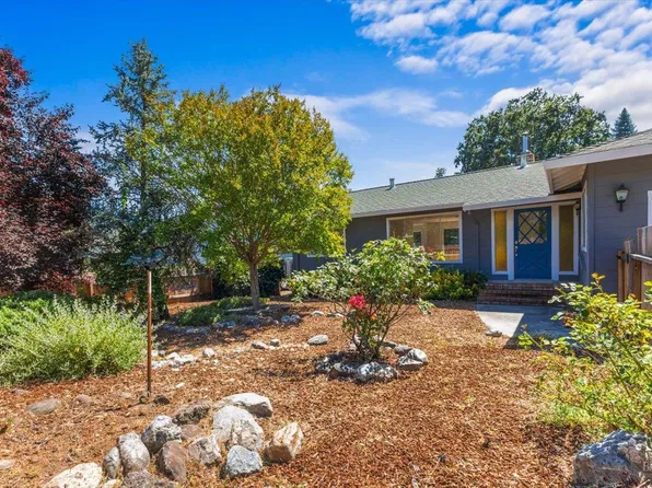549 Hillside Drive, Cloverdale, CA 95425
