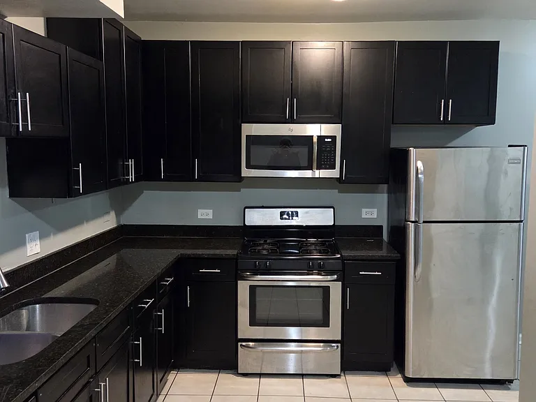 6142 S King Dr — Photo 5