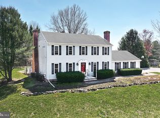 6318 Tamarind Dr, Spring Grove, PA 17362