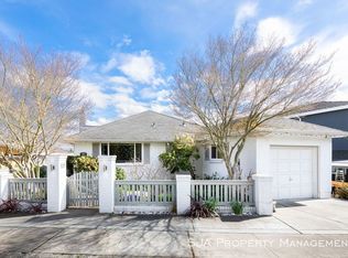 2408 Eyres Pl W, Seattle, WA 98199