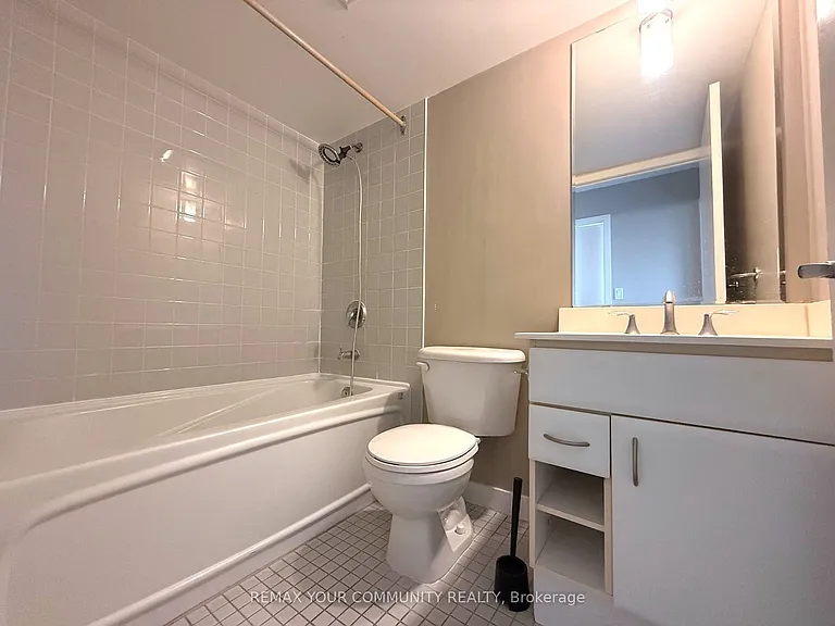 38 Lee Centre Dr #3512 — Photo 10