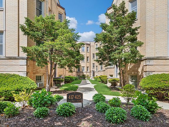3rd image of 425 Wisconsin Ave APT 1E