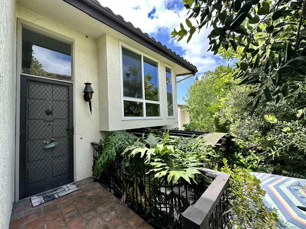 2406 Altisma Way Unit A, Carlsbad, CA 92009