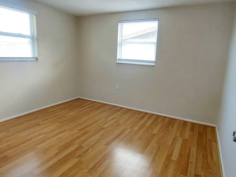 9031 Chantilly Ln — Photo 13
