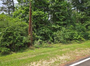 98 Indian Creek Dr, Conroe, TX 77304