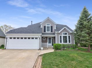 1883 Stowe Cir, Elk Grove Village, IL 60007
