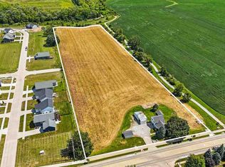 3010 Sycamore St, Iowa City, IA 52240