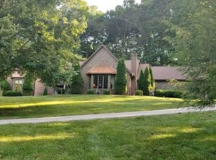 125 The Woods, Bedford, IN