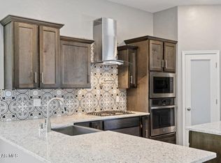 116 Loma Parda St, Sunland Park, NM 88063