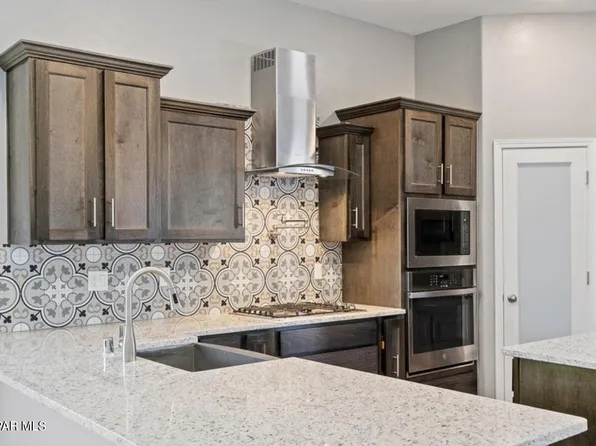 116 Loma Parda St, Sunland Park, NM 88063