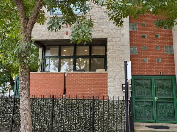 959 N Honore St, Chicago, IL 60622