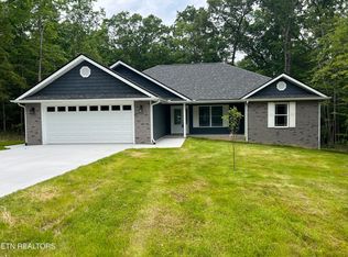 150 Hunterwood Ln, Fairfield Glade, TN 38558