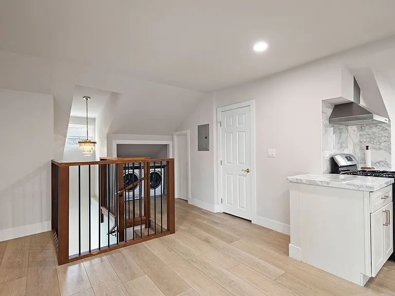 29 1st St #7 — Photo 8