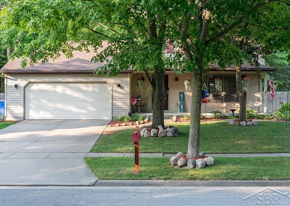 1st image of 5616 Bloomfield Dr