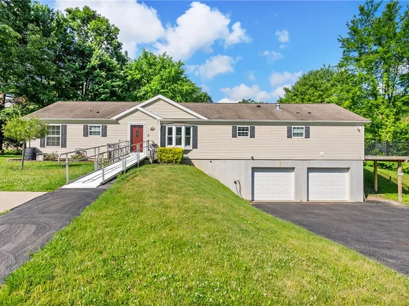 100 Lovi Rd, Baden, PA 15005