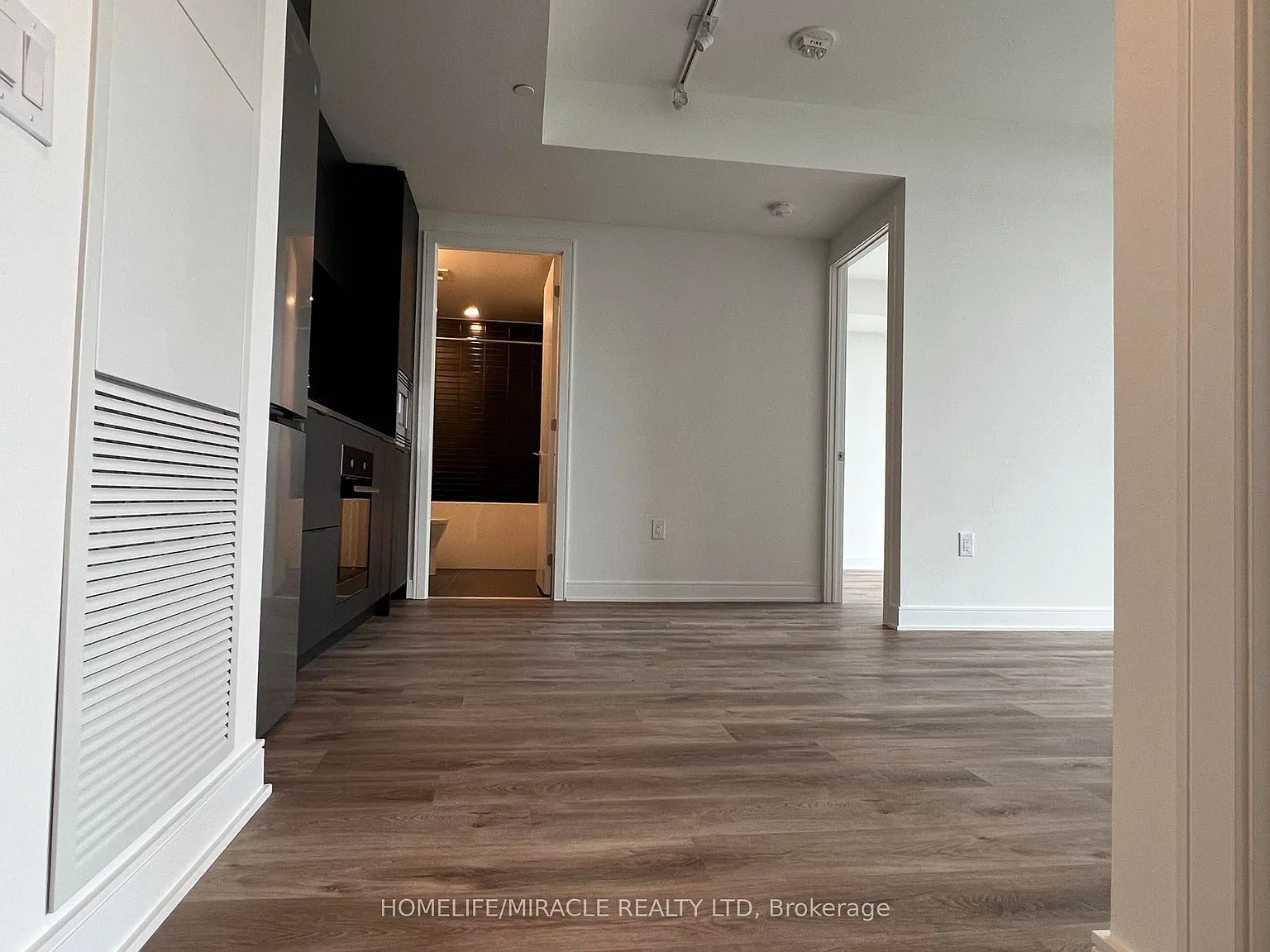 2 bed, $2,599 — Photo 4