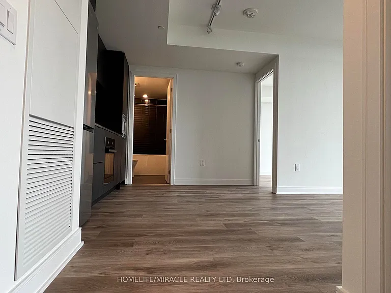 86 Dundas St E #1603 — Photo 4