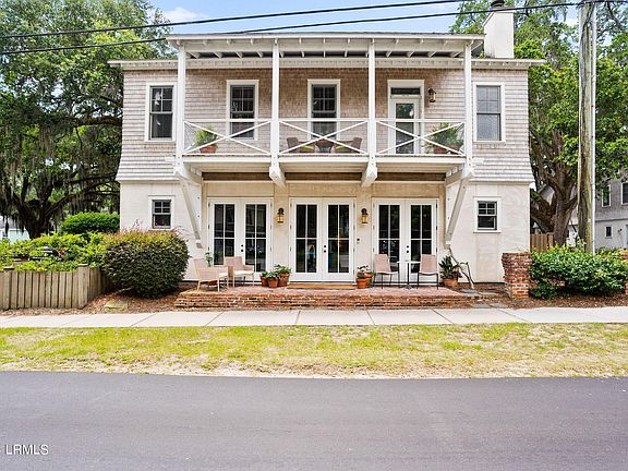2nd image of 905 16th Street #1