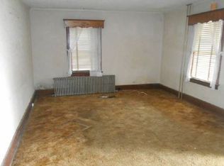 4 Pearl St, Newfield, NJ 08344