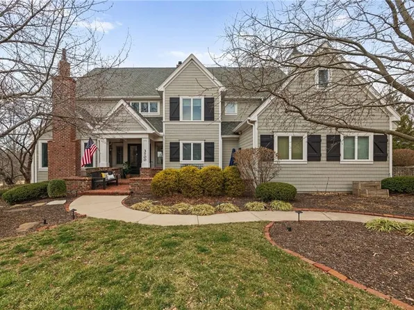 3700 W 153rd St, Leawood, KS 66224