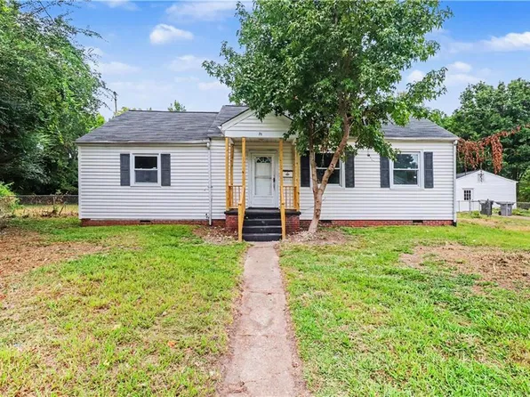 76 Cavalier Rd, Hampton, VA 23669
