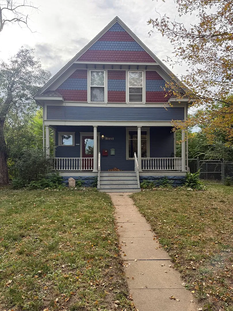 IM1723 — Photo 2