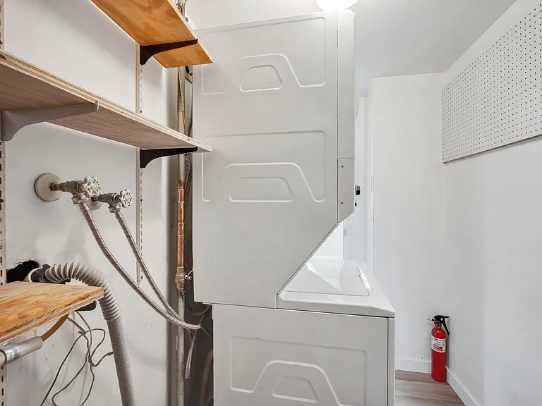 4634 Conwell Dr — Photo 25