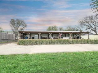 826 Fisher St, Matagorda, TX 77457