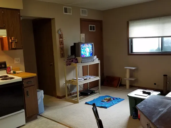 413 6th Ave, 413 6th Ave APT 1, Coralville, IA 52241