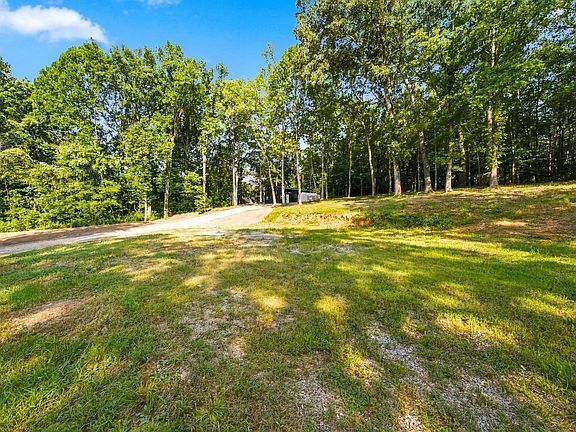 5th image of 3048 Sweet Home Rd