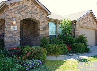 1013 Castroville Dr, Forney, TX 75126