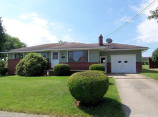 620 Elm St, Struthers, OH 44471