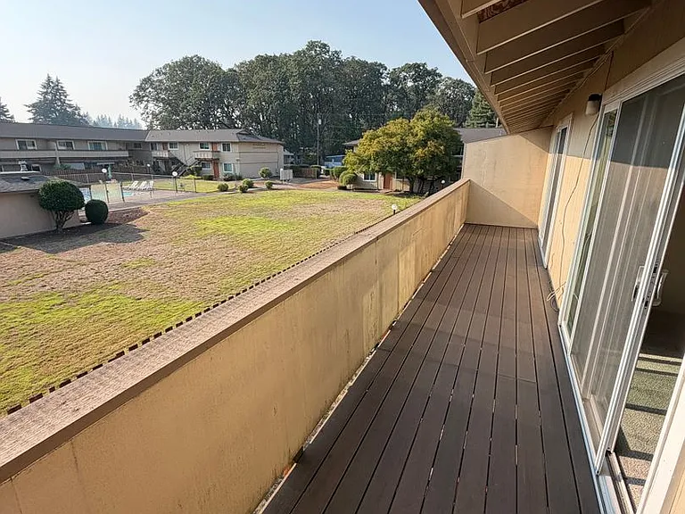 Michelbook Apartments — Photo 42
