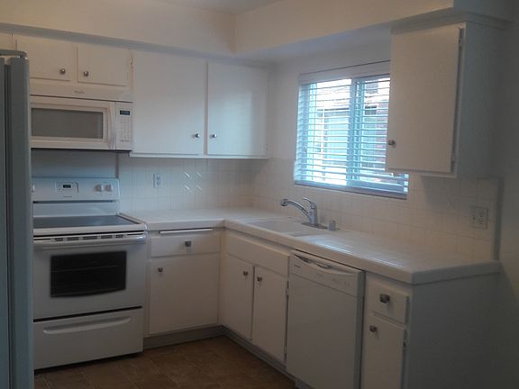 2nd image of 17440 Burbank Blvd APT 306